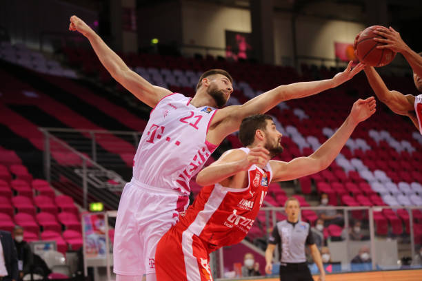 的对决和出 的对决和出